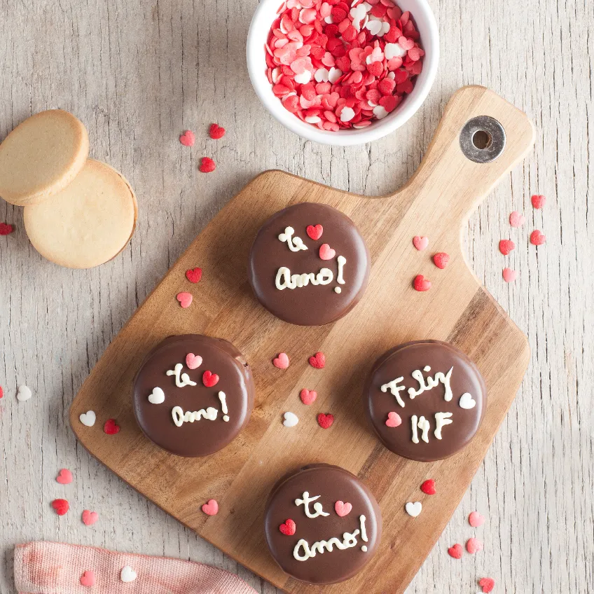 alfajores decorados para dia de san valentin