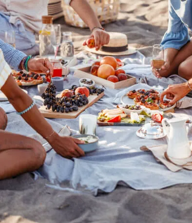 tips para que tu familia disfrute un delicioso picnic en la playa