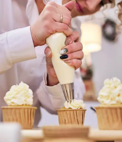 lleva tus postres a otro nivel con crema de chantilly casera.