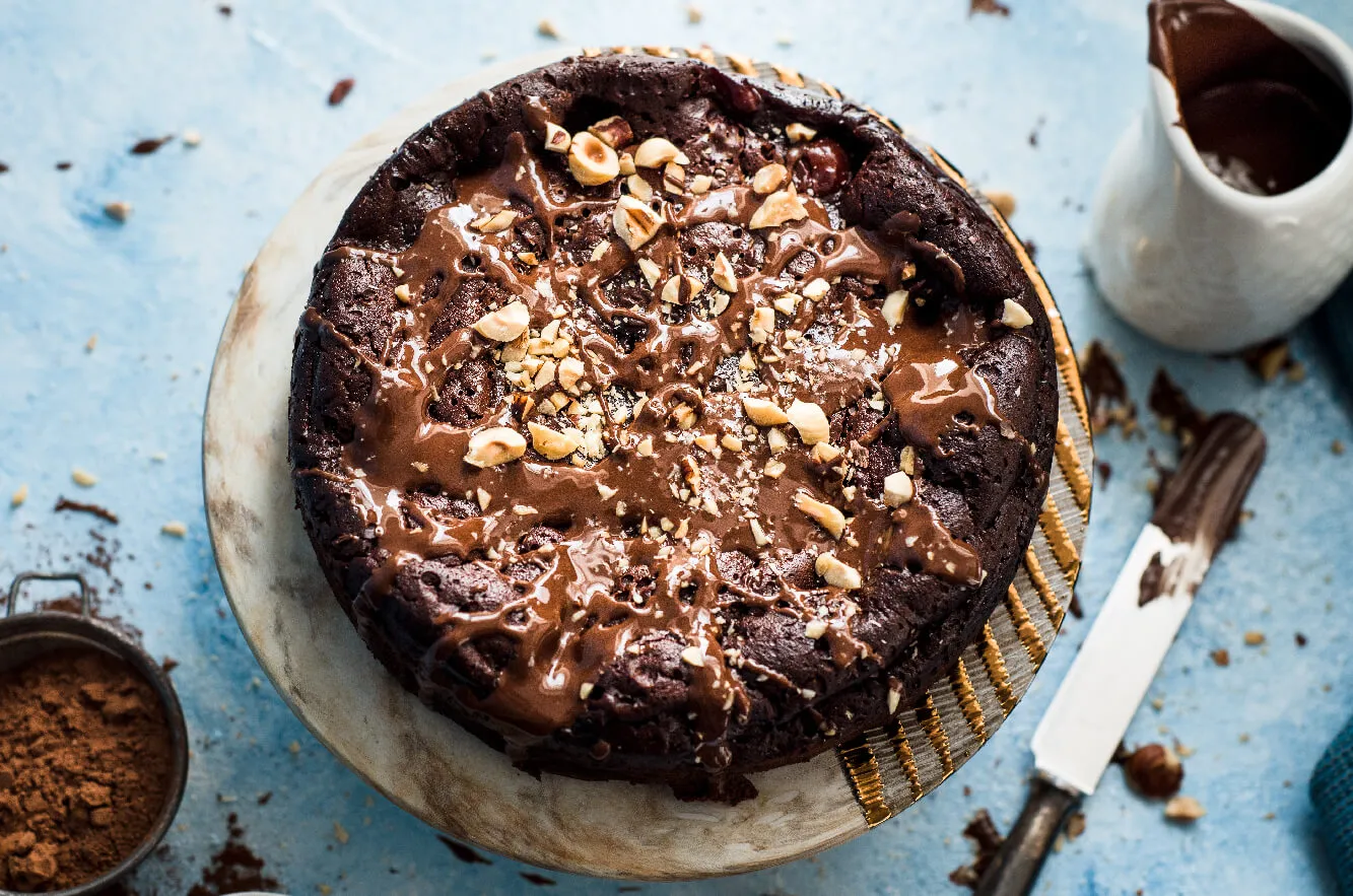 torta de chocolate y nueces